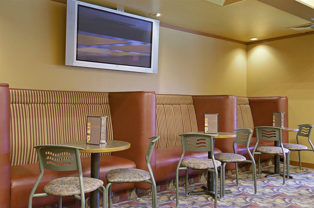 Red Lion Hotel Kennewick Columbia Center Buitenkant foto