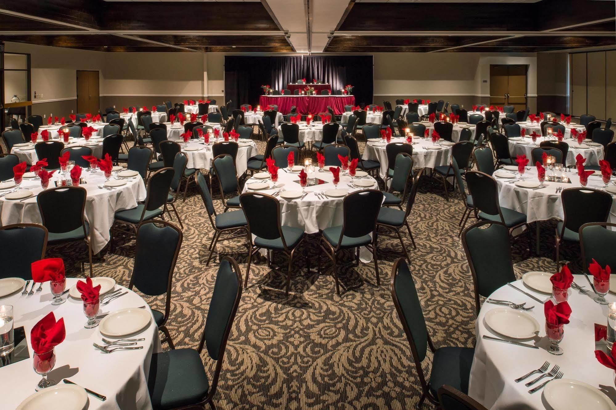 Red Lion Hotel Kennewick Columbia Center Buitenkant foto