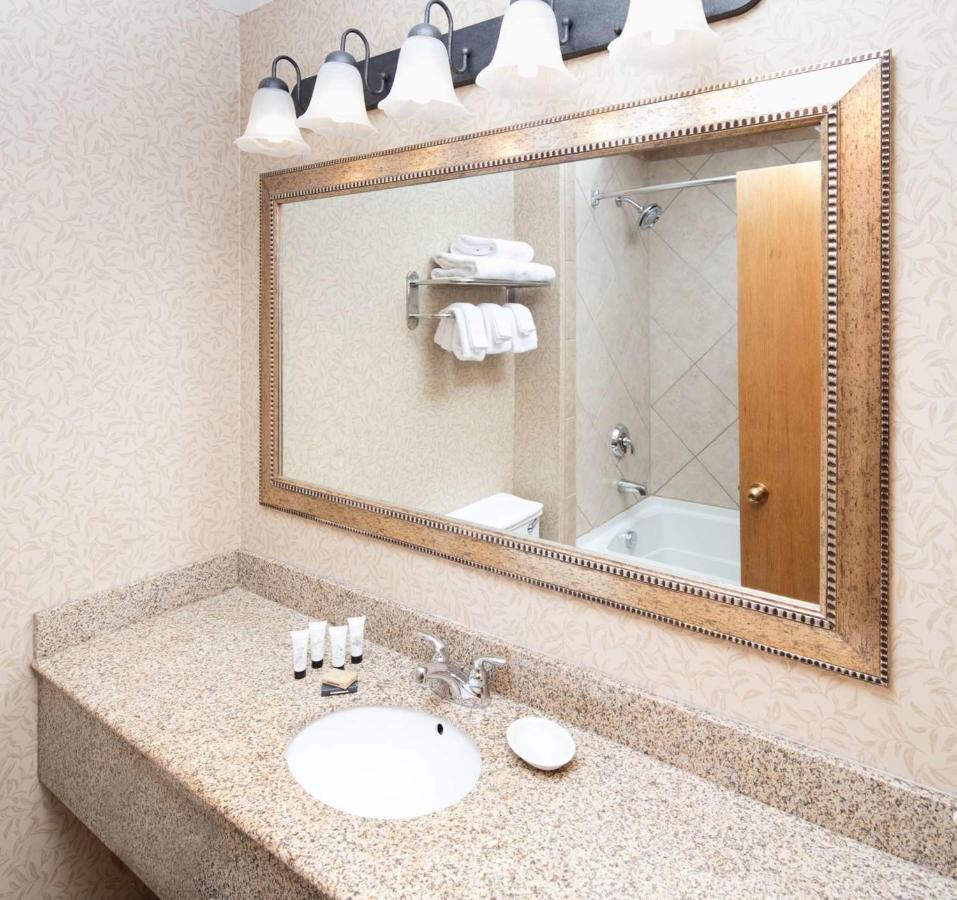 Red Lion Hotel Kennewick Columbia Center Buitenkant foto